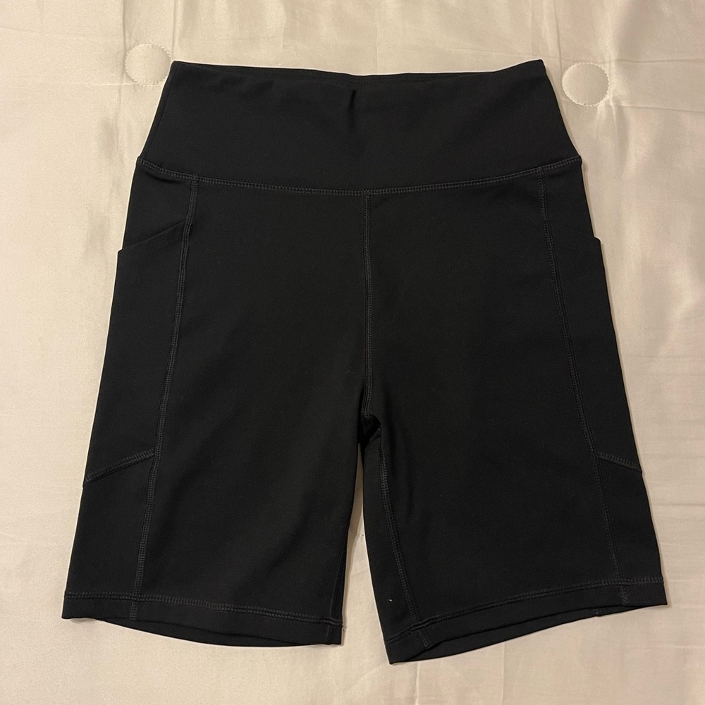 American Eagle biker shorts